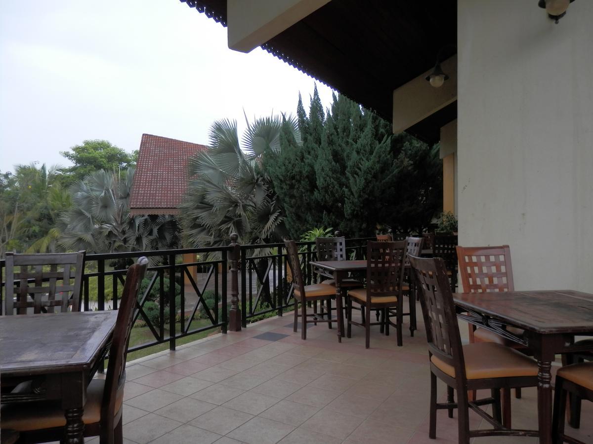 Hotel Felda Residence Tekam , Ppp Tun Razak Kampong Sungai Batu Exterior photo